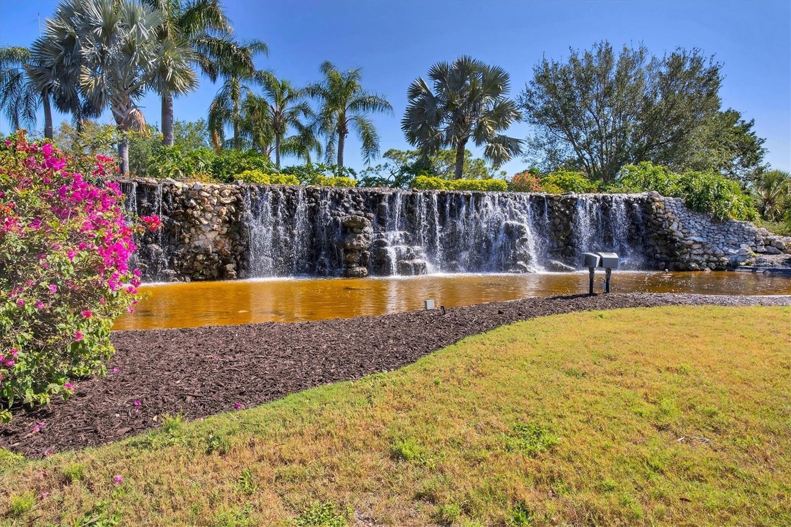 CALUSA LAKES - Residential