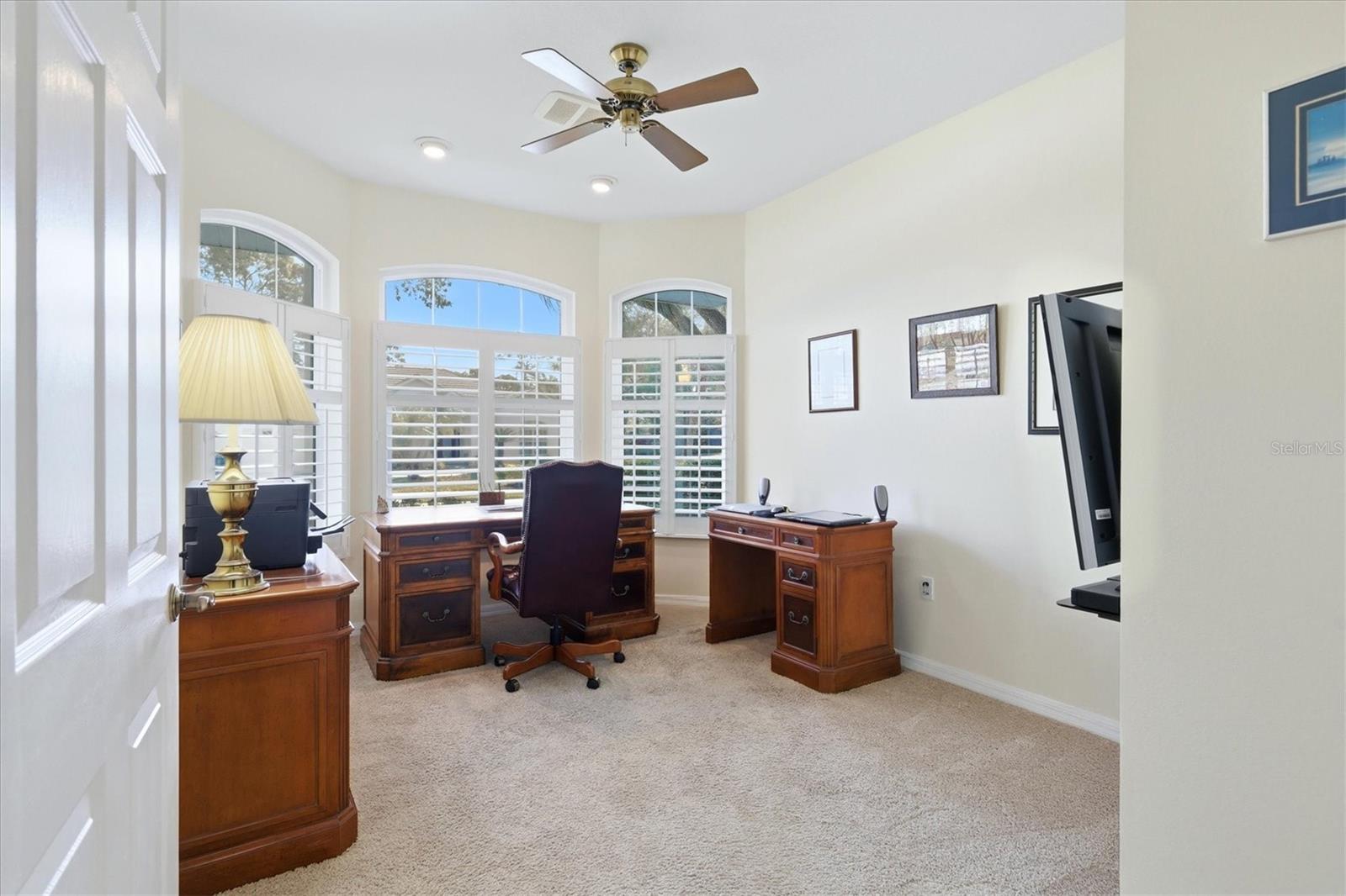 CALUSA LAKES - Residential