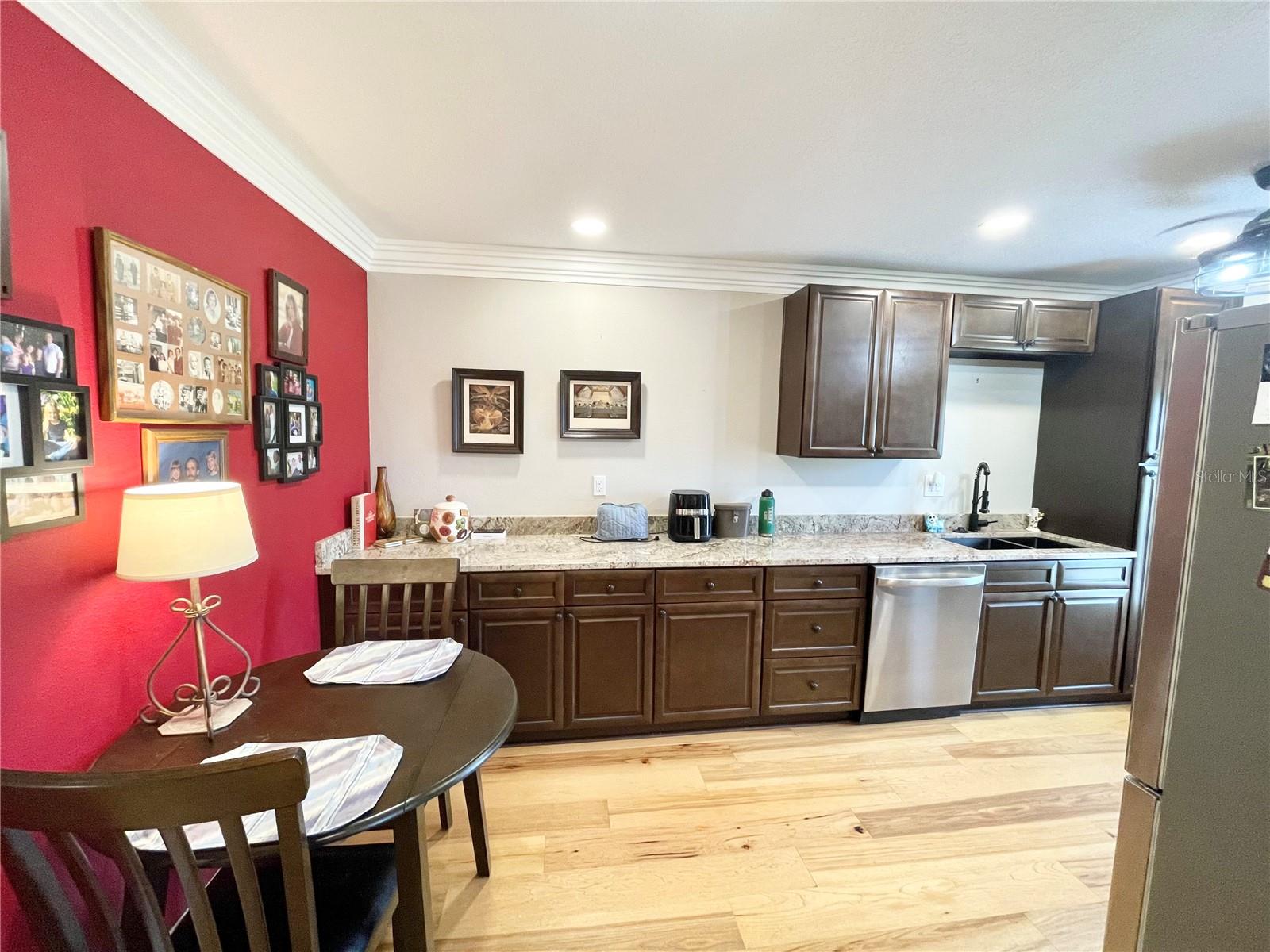 ANDOVER HOUSE/LAKELAND HARBOUR - Residential