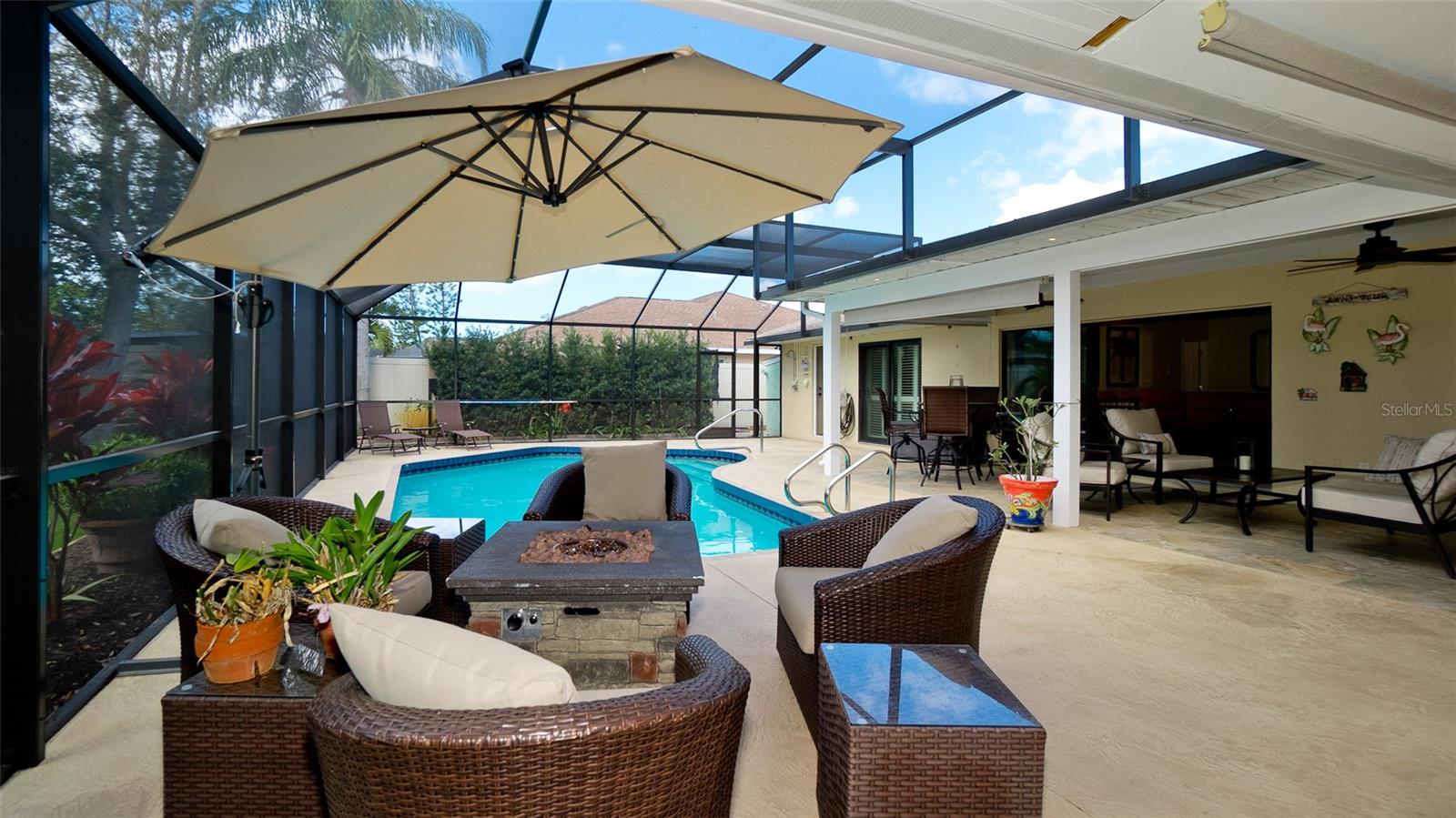 PALMA SOLA COURT - Residential