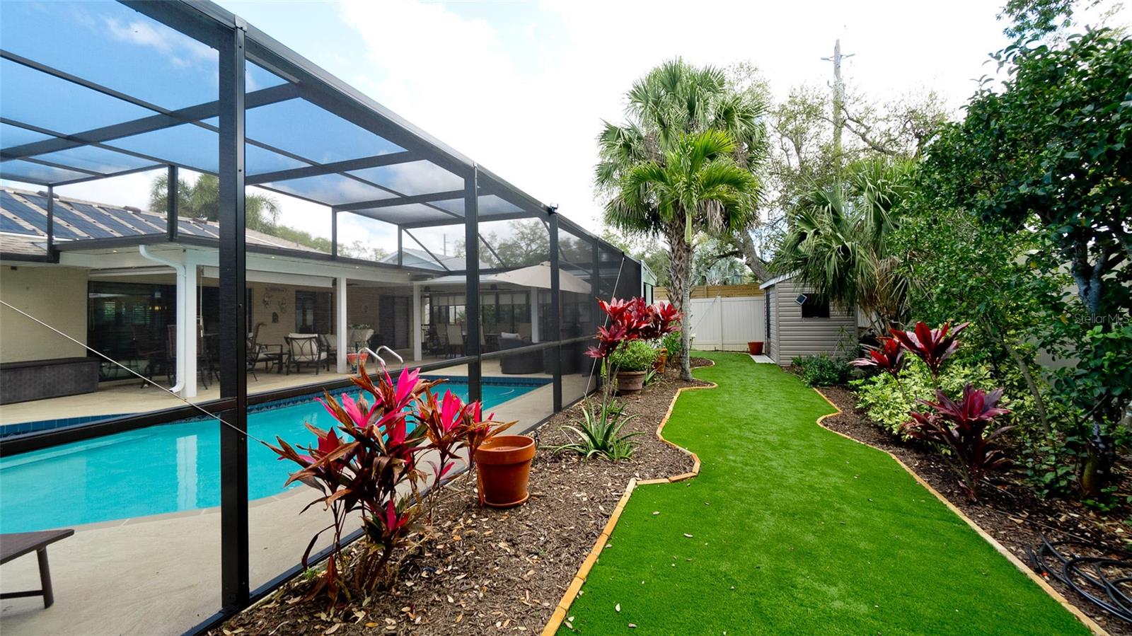 PALMA SOLA COURT - Residential