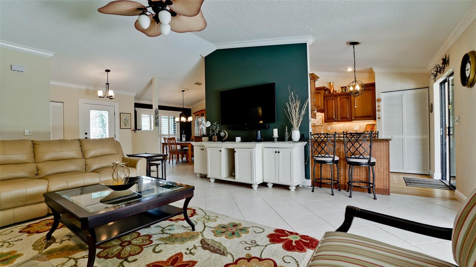 PALMA SOLA COURT - Residential