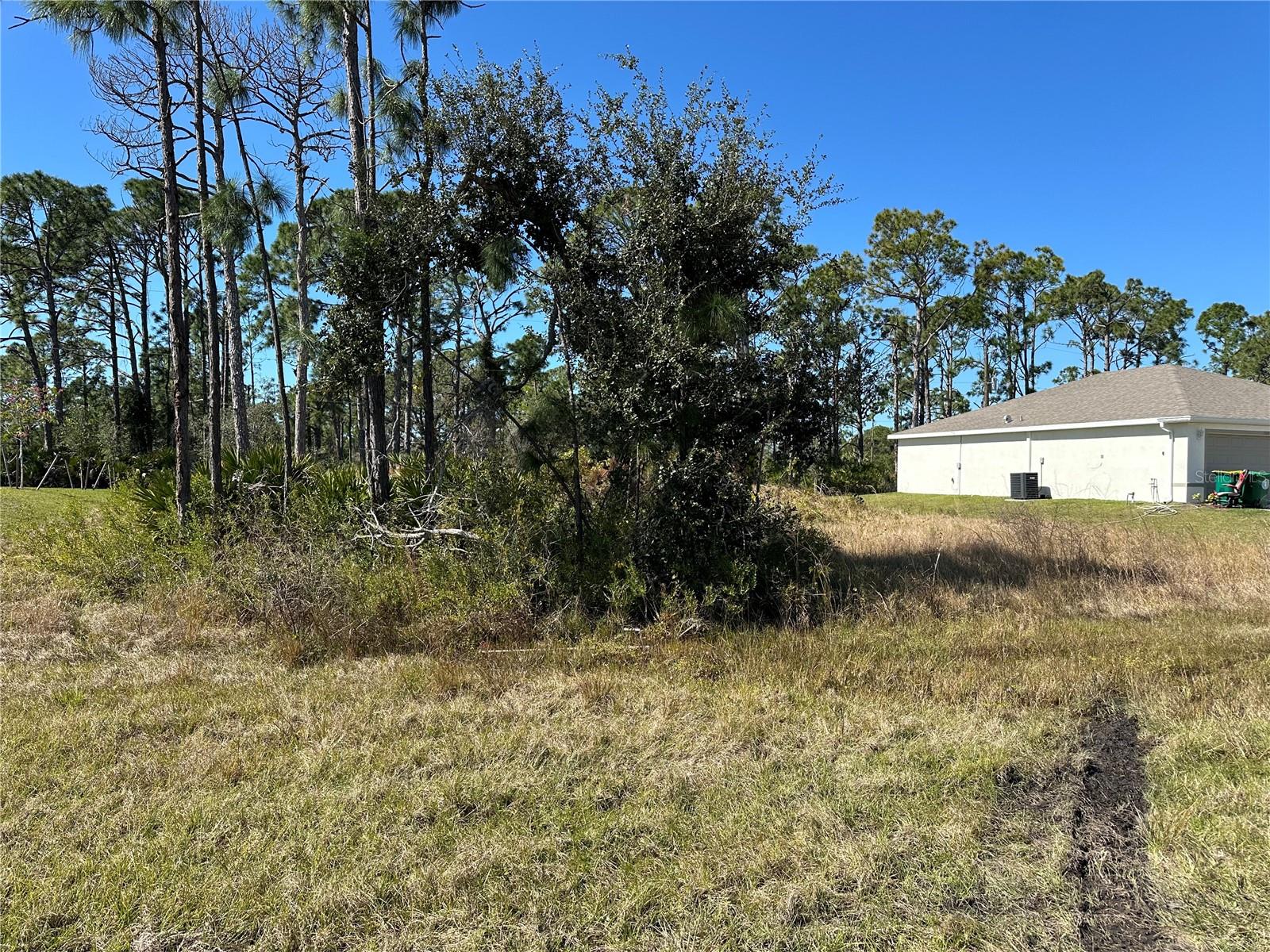 PORT CHARLOTTE SEC 060 - Land