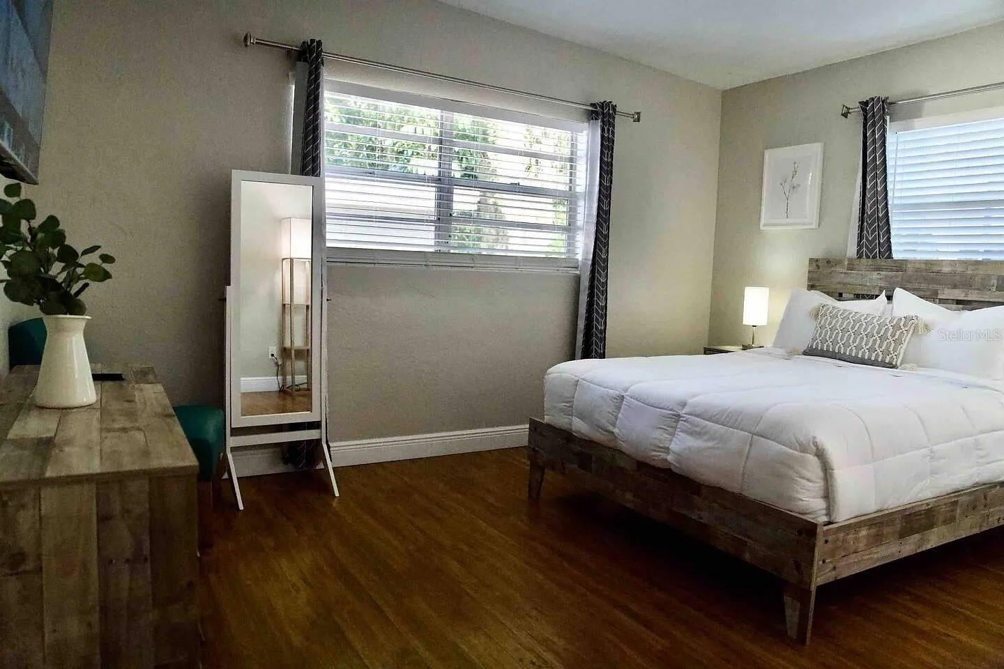 LAWSONA PARK - Residential