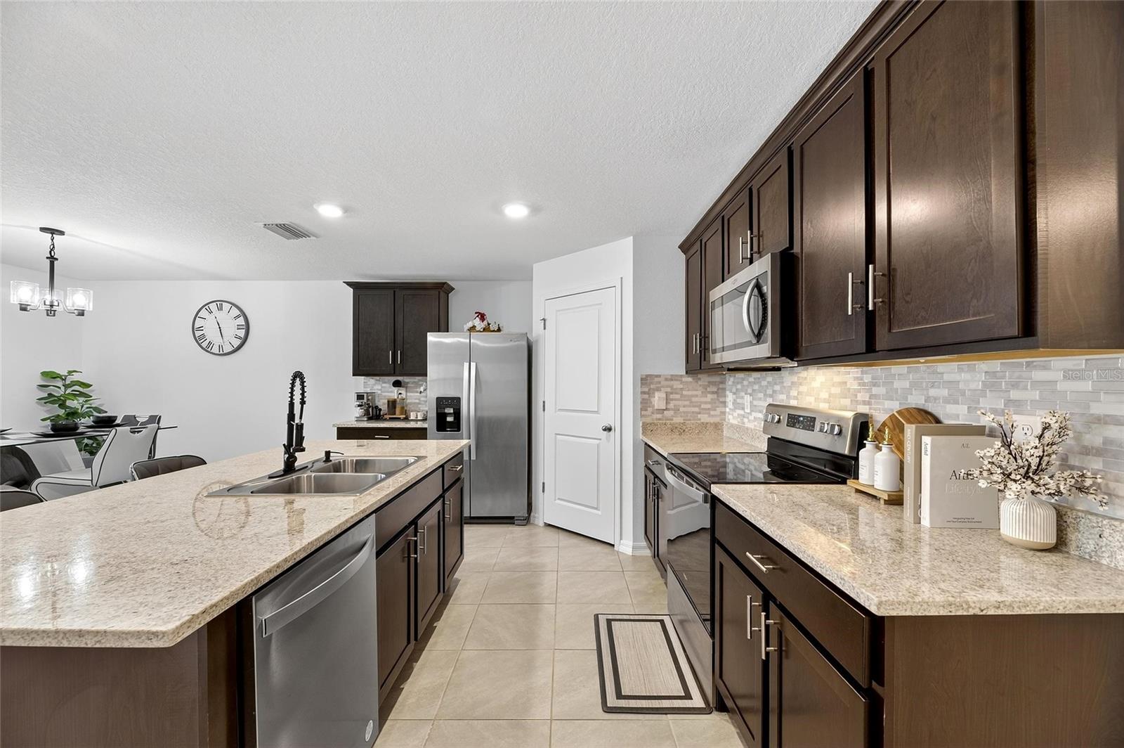 NORTH PARK ISLE - Residential