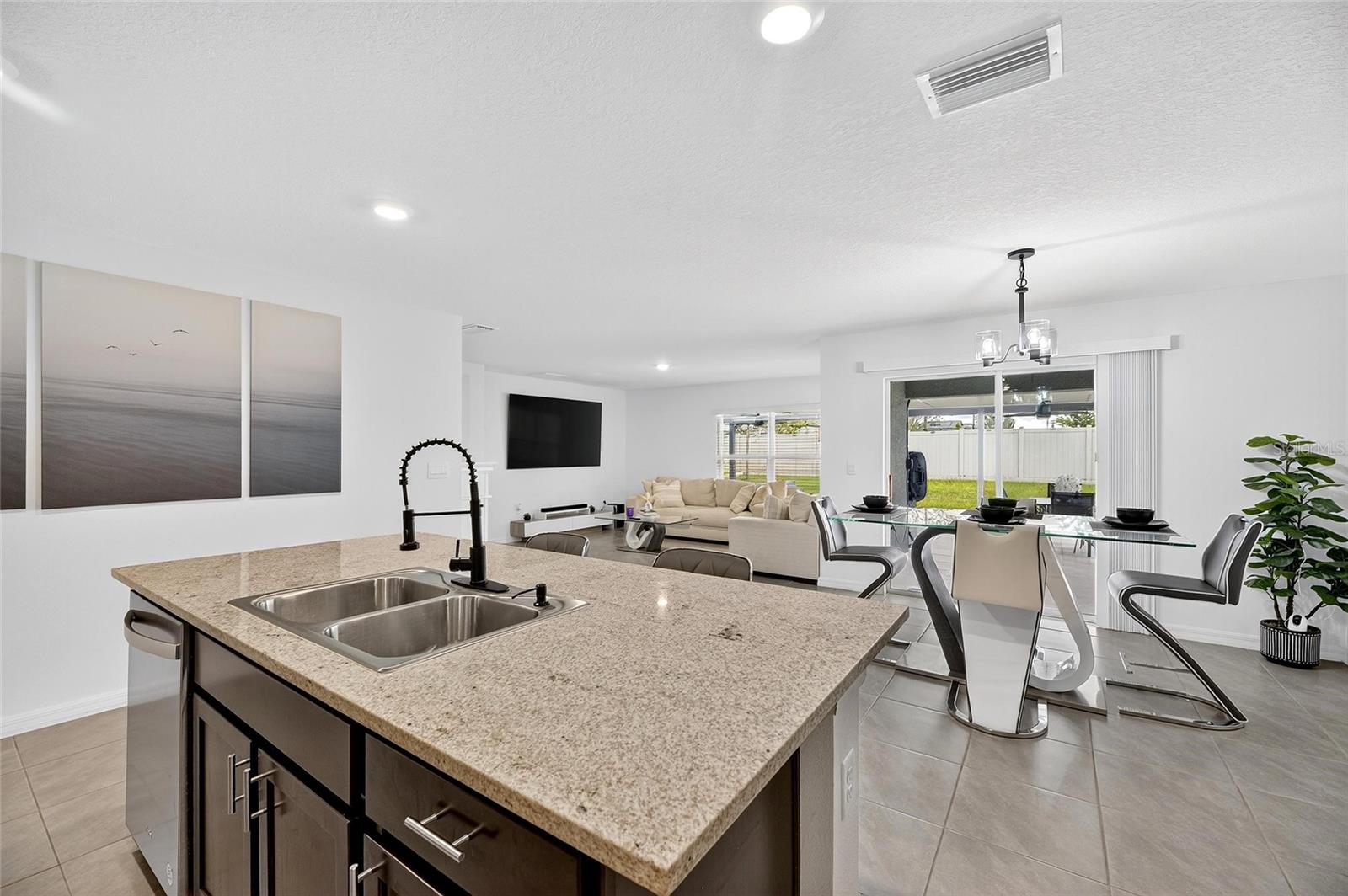 NORTH PARK ISLE - Residential