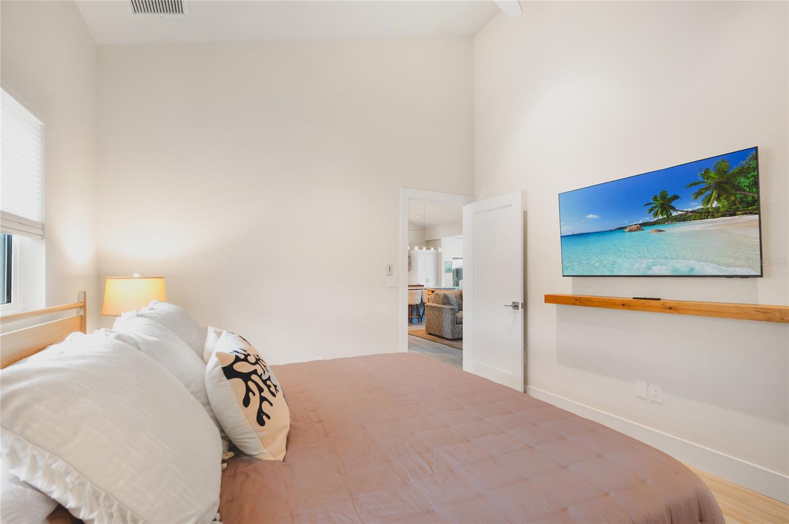 LUANA ISLES - Residential