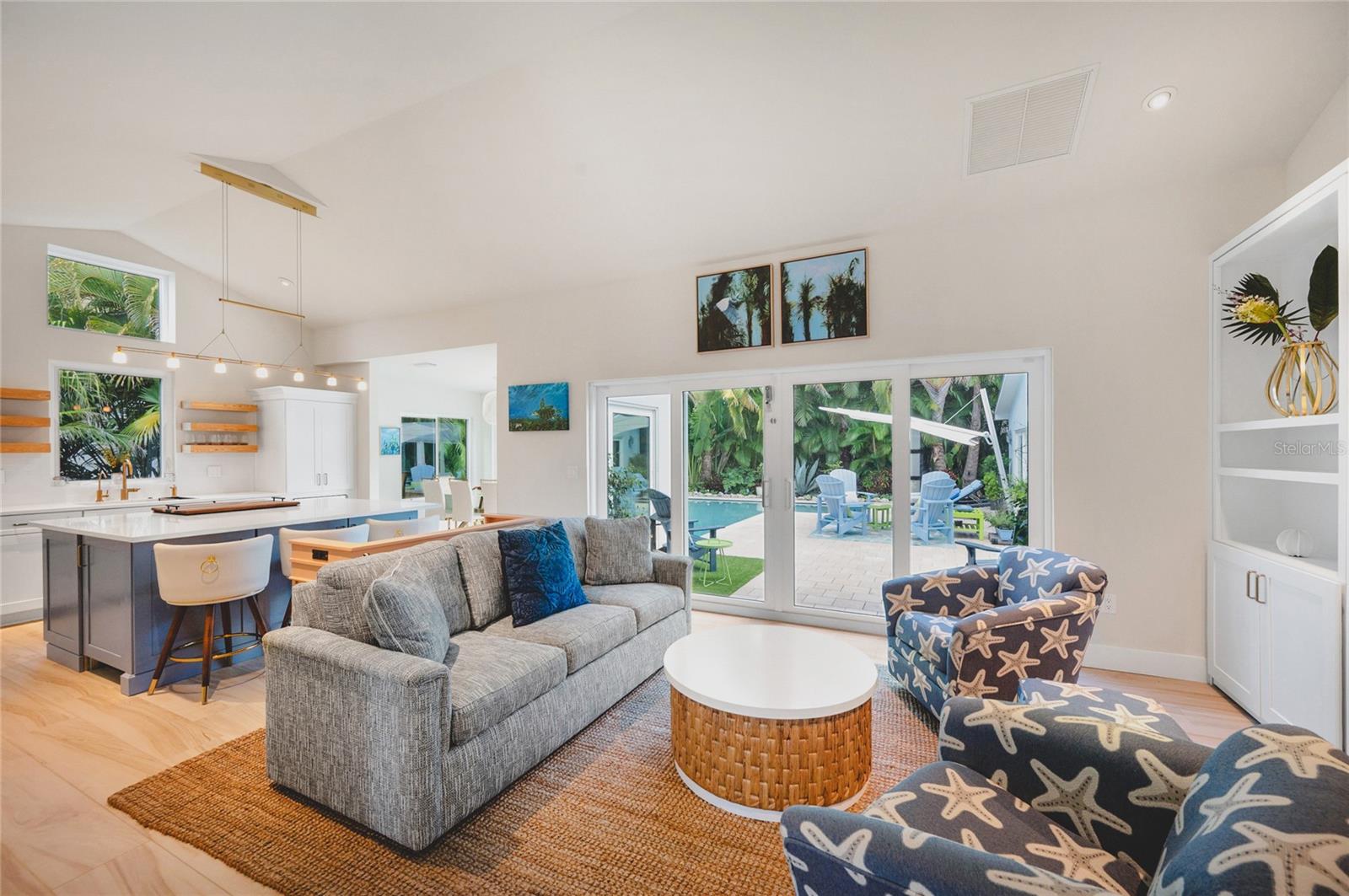 LUANA ISLES - Residential