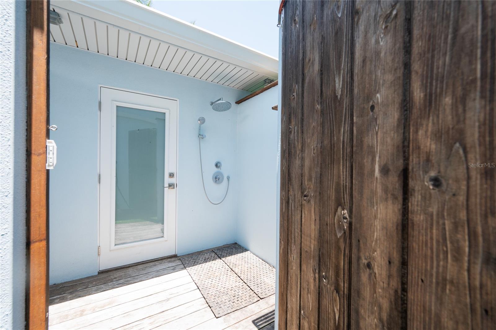 LUANA ISLES - Residential