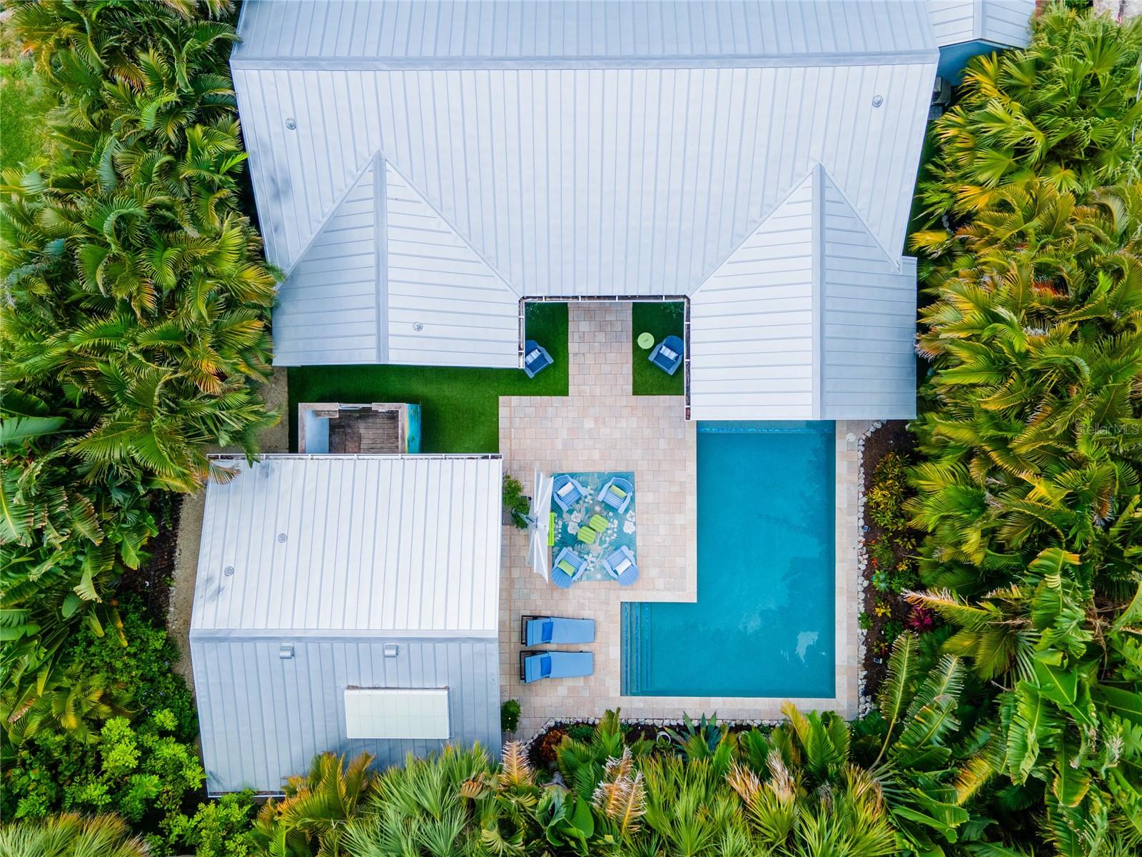 242 GLADIOLUS STREET
