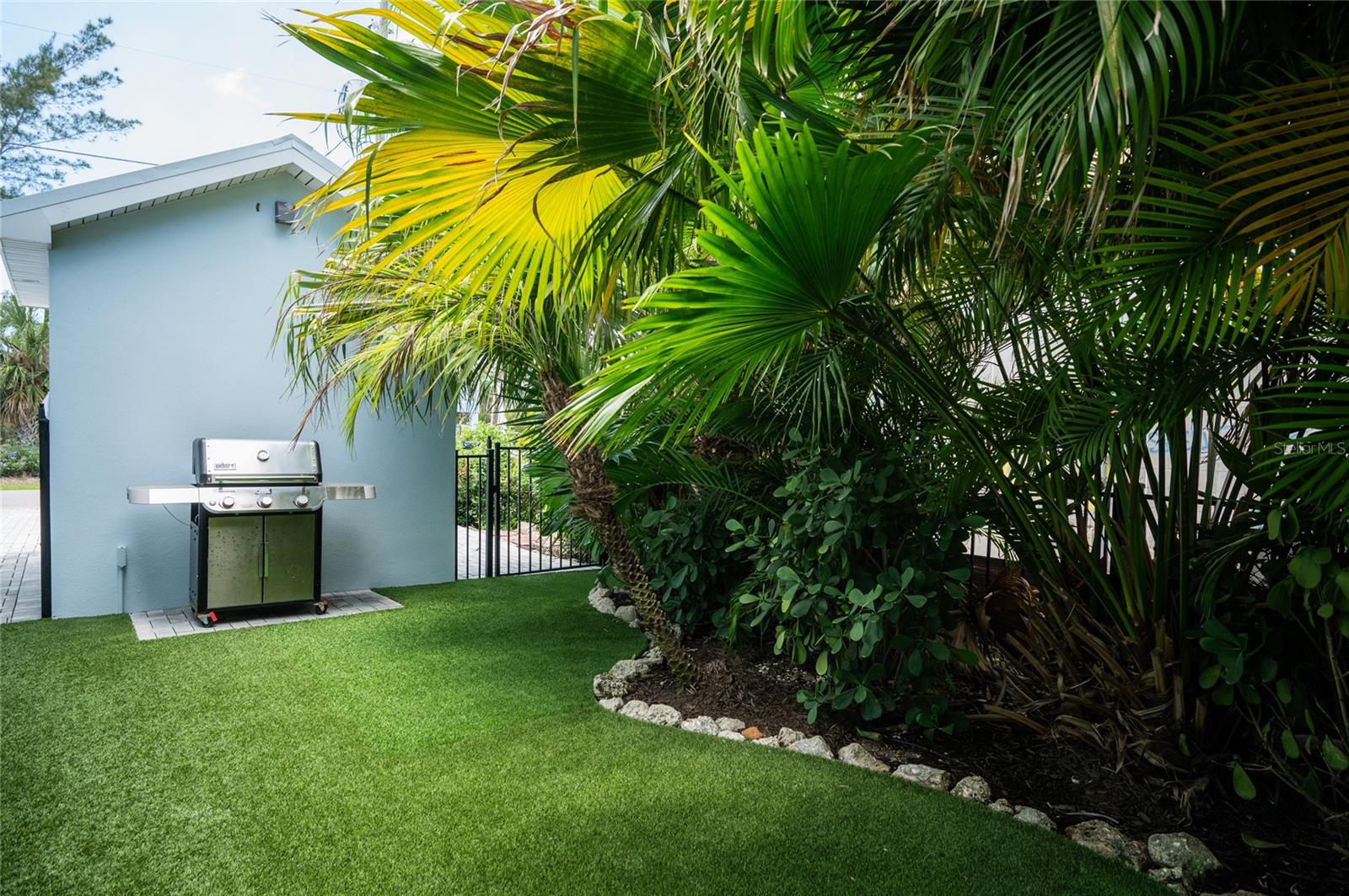 LUANA ISLES - Residential