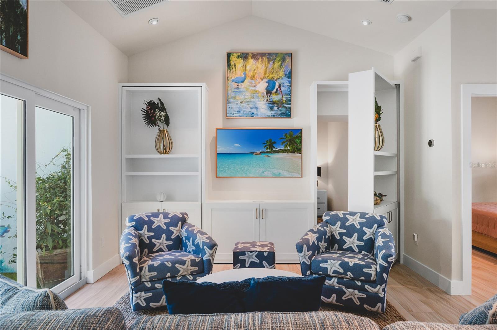 LUANA ISLES - Residential
