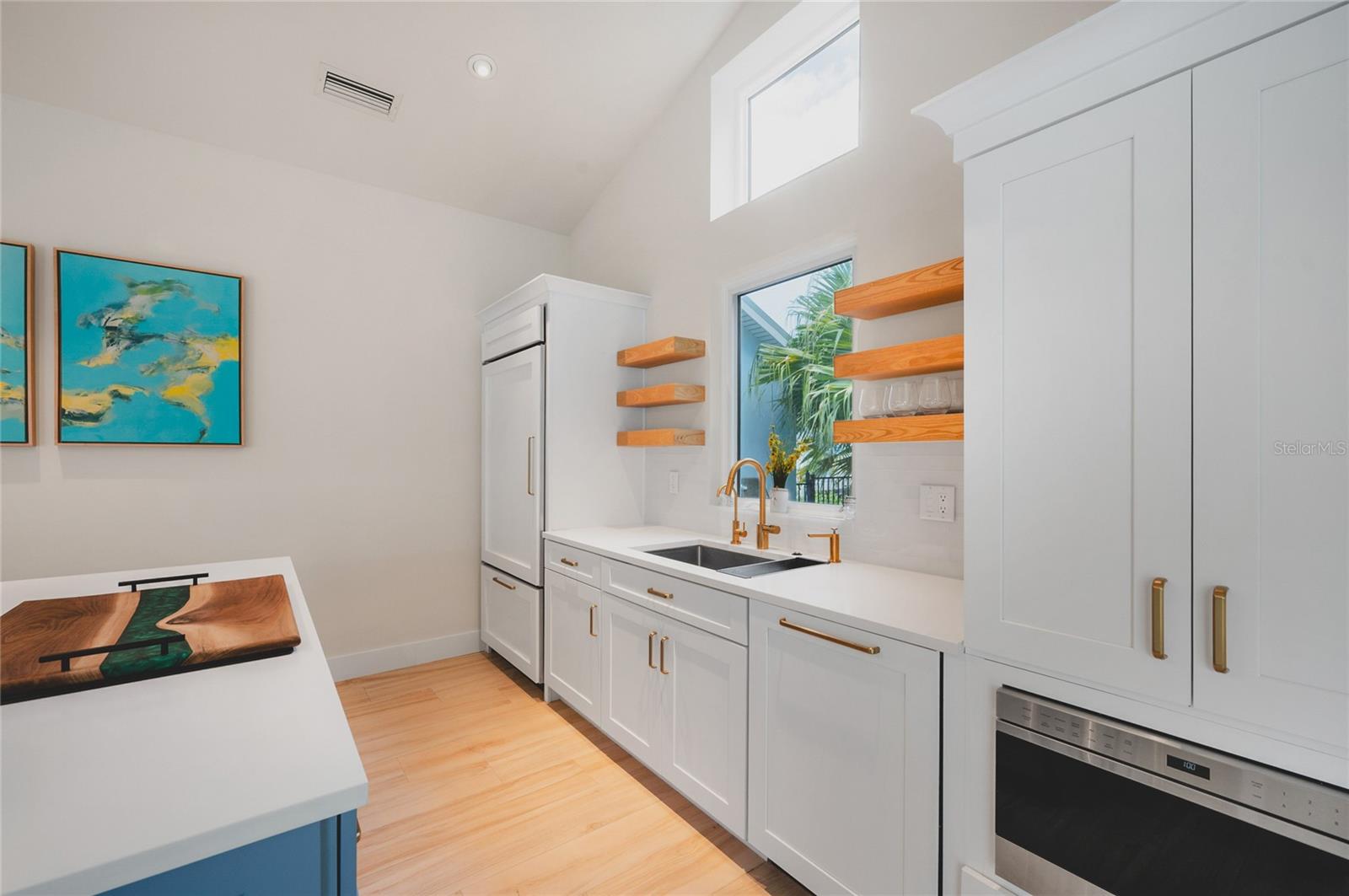 LUANA ISLES - Residential