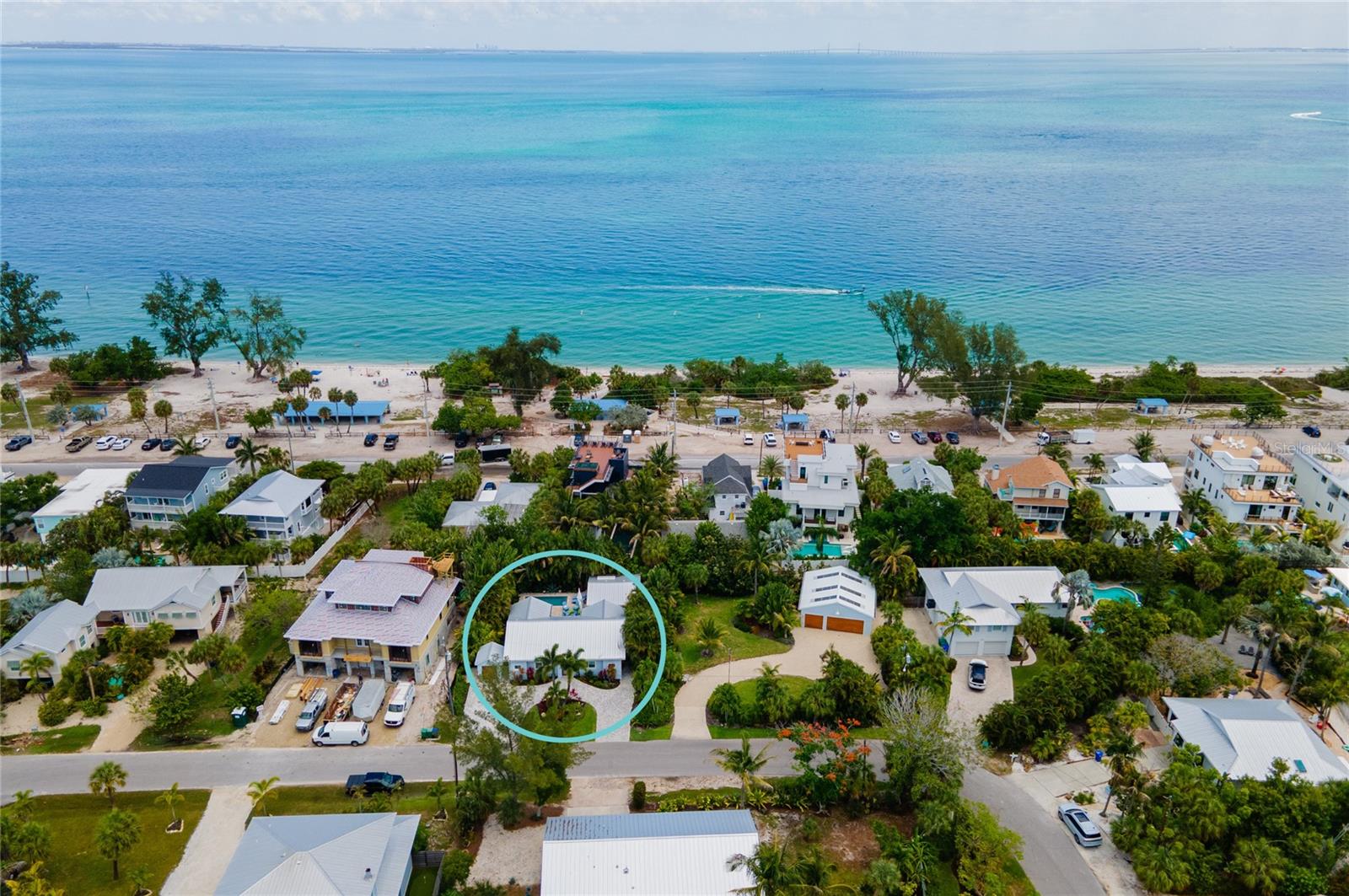 LUANA ISLES - Residential