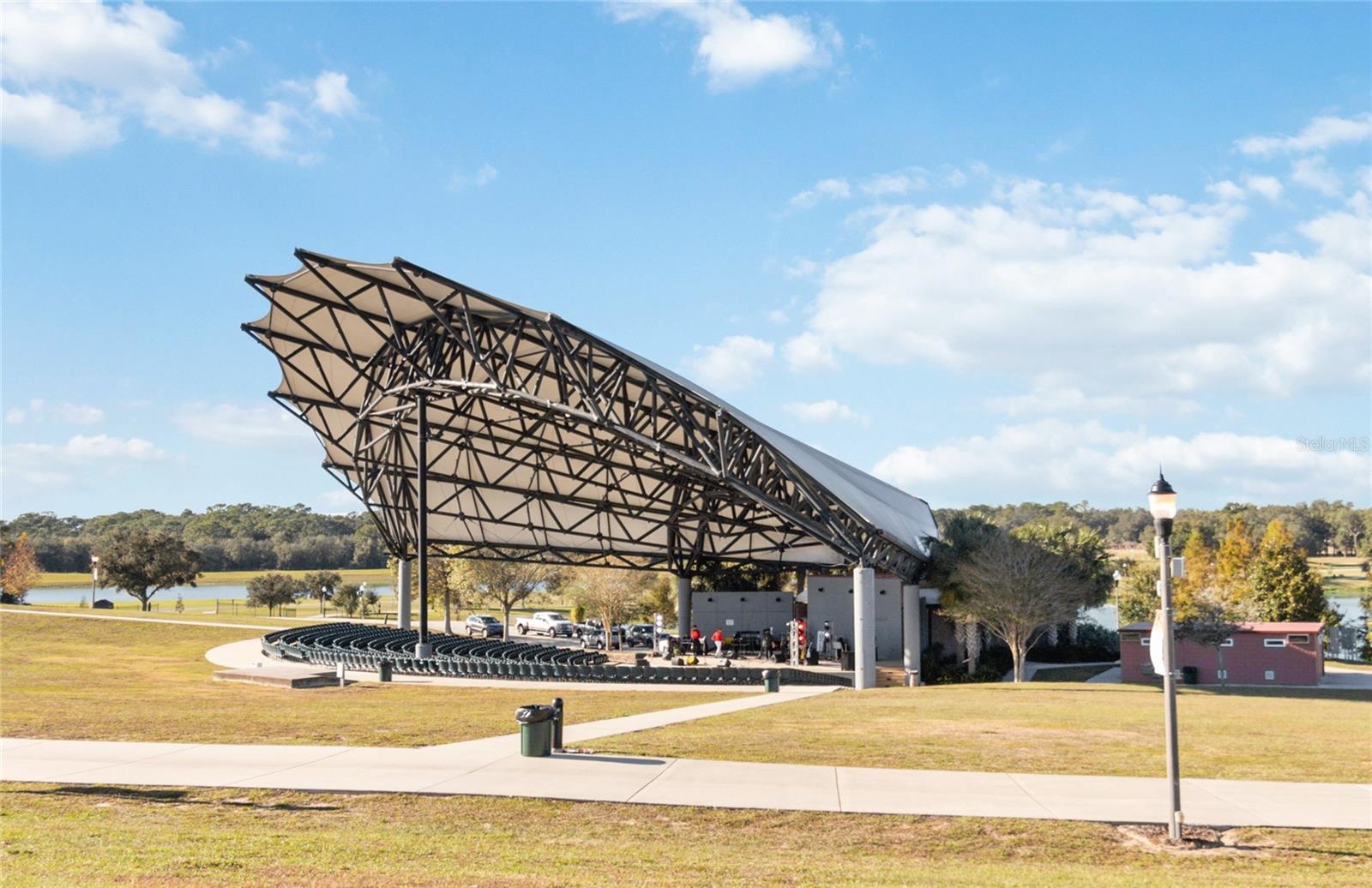 518 EMERALD GROVE DRIVE