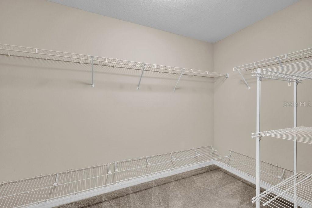 STARLING AT FISHHAWK PH IA - Residential