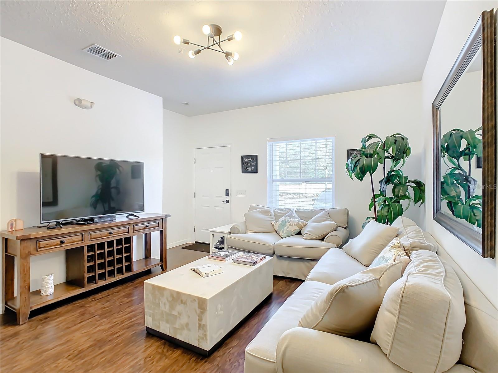 5362 DIPLOMAT CT 103