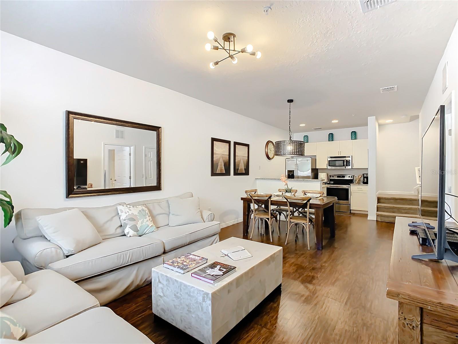 5362 DIPLOMAT CT 103