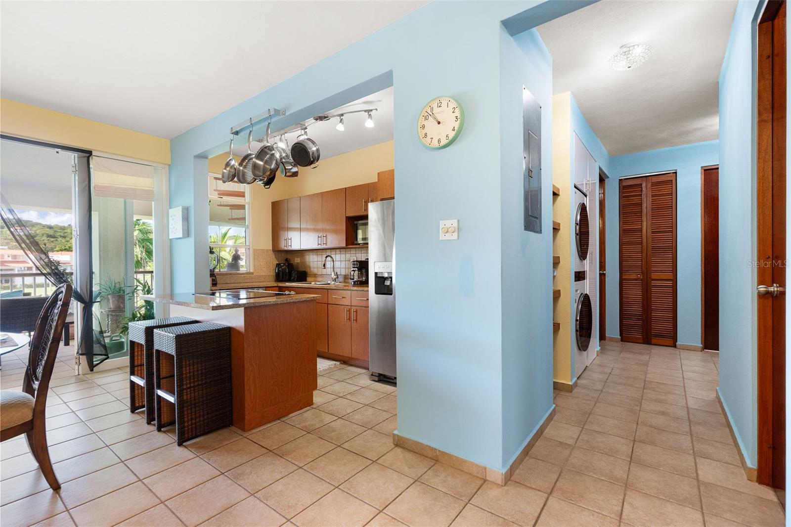 HARBOUR LAKES - Residential