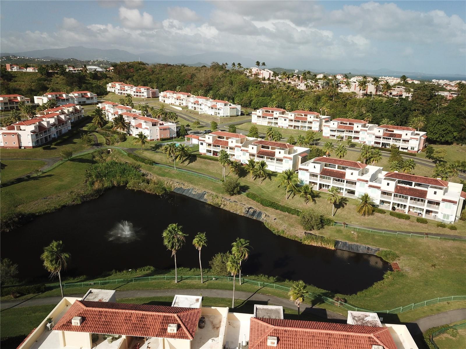 HARBOUR LAKES - Residential