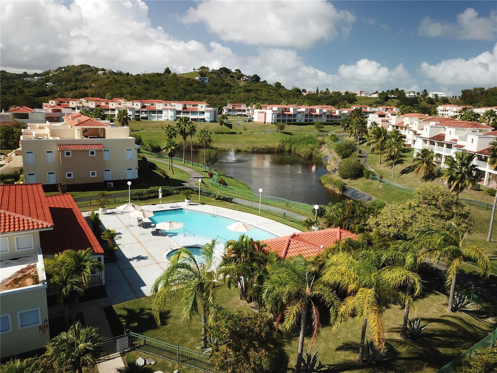 HARBOUR LAKES - Residential