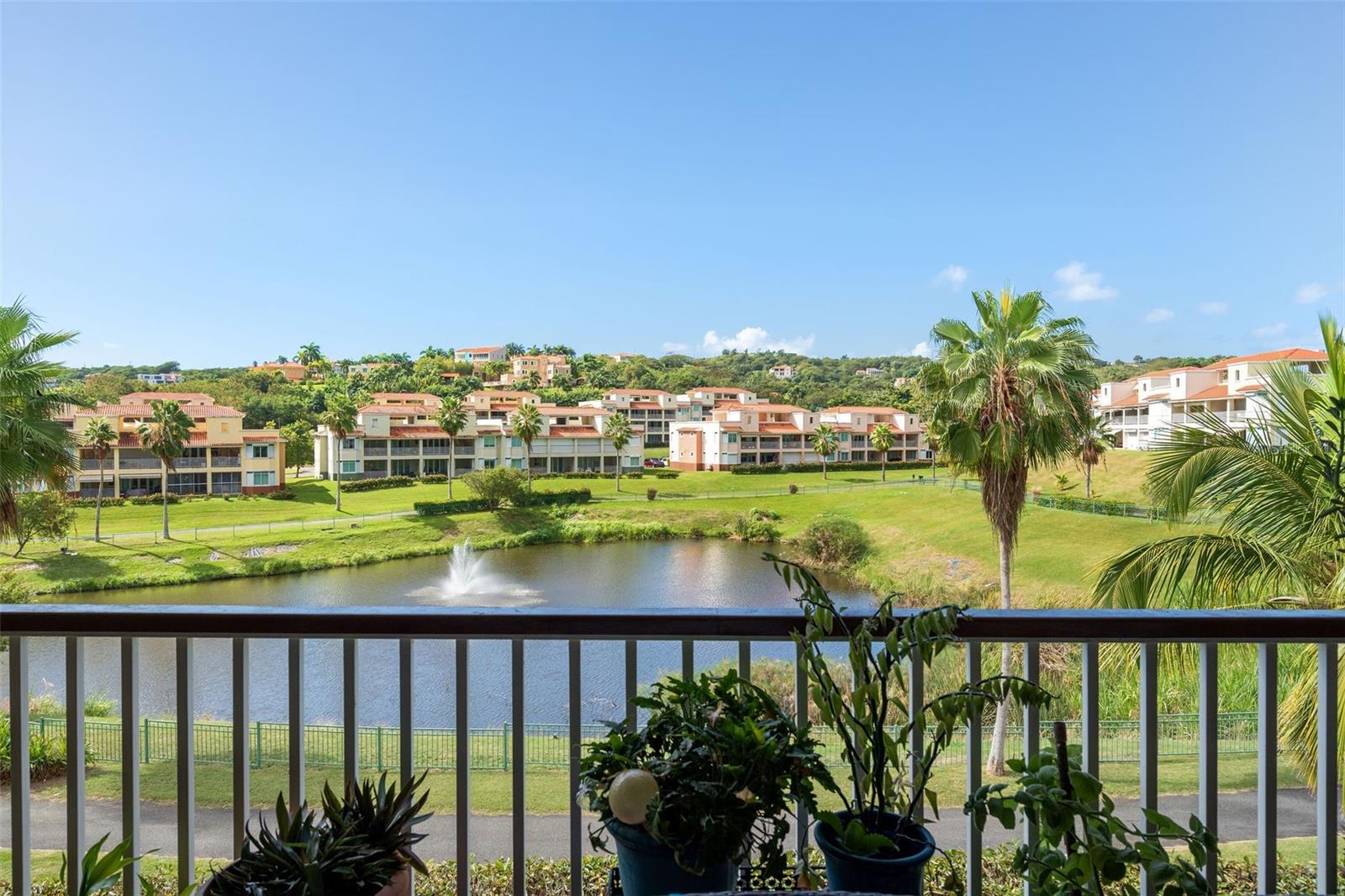 HARBOUR LAKES - Residential