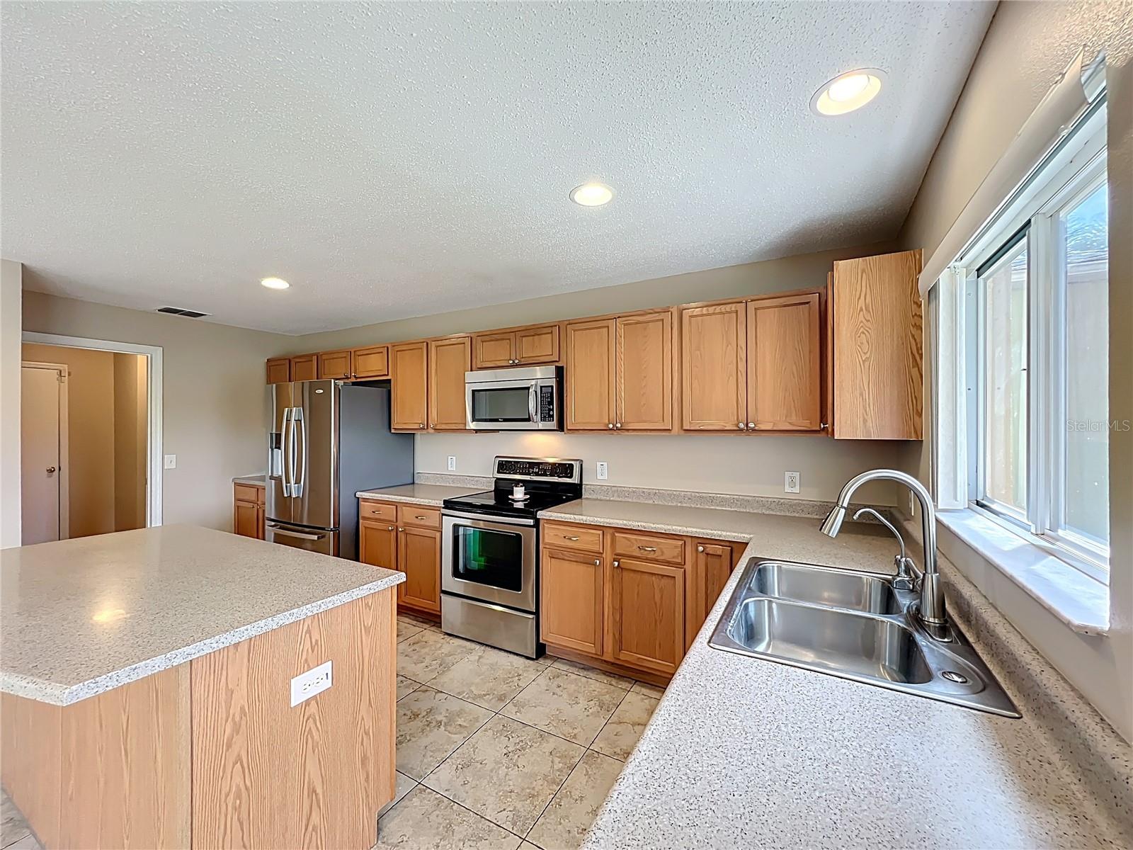 WATERFORD TRLS PH I - Residential