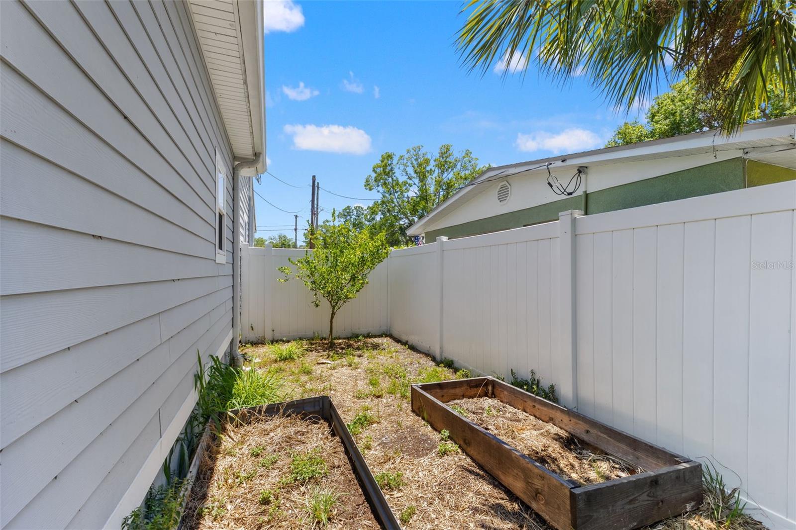 MARGARET ANNE SUB REVI - Residential