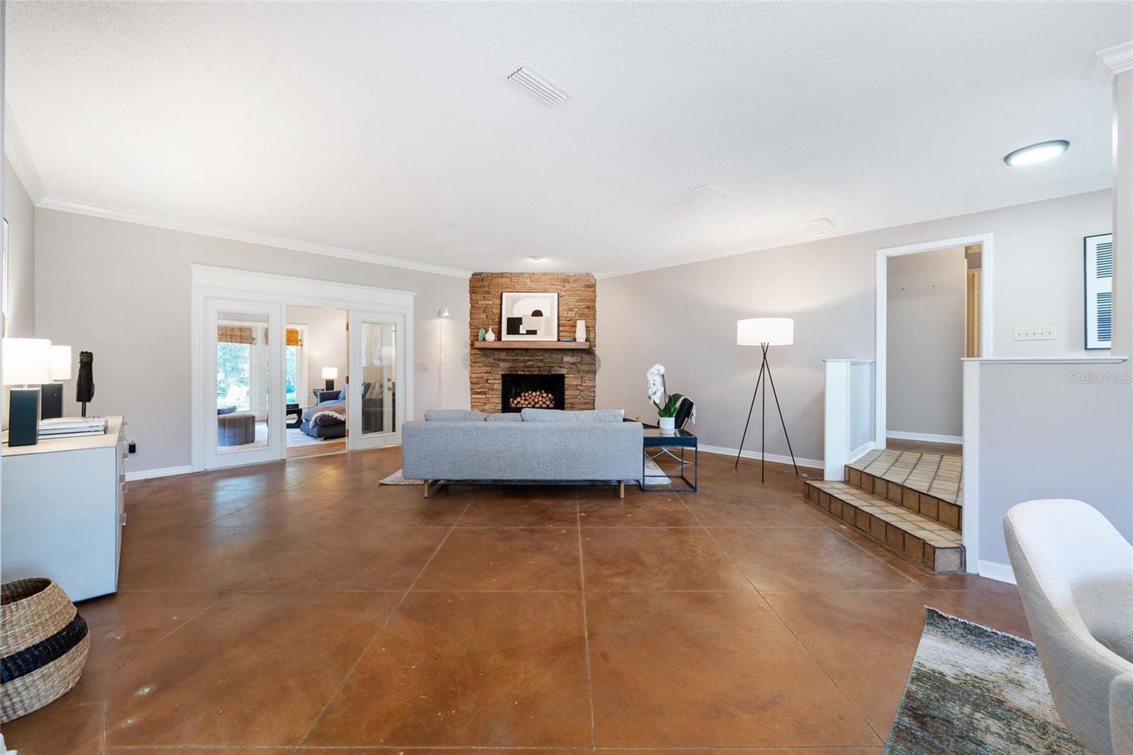 WOODSEDGE - Residential Lease