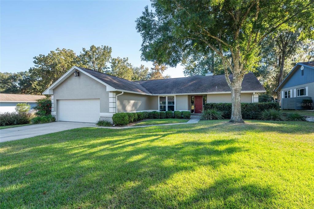 Photo of 8120 NW 48th Lane, Ocala, FL 34482 (MLS # OM714297)