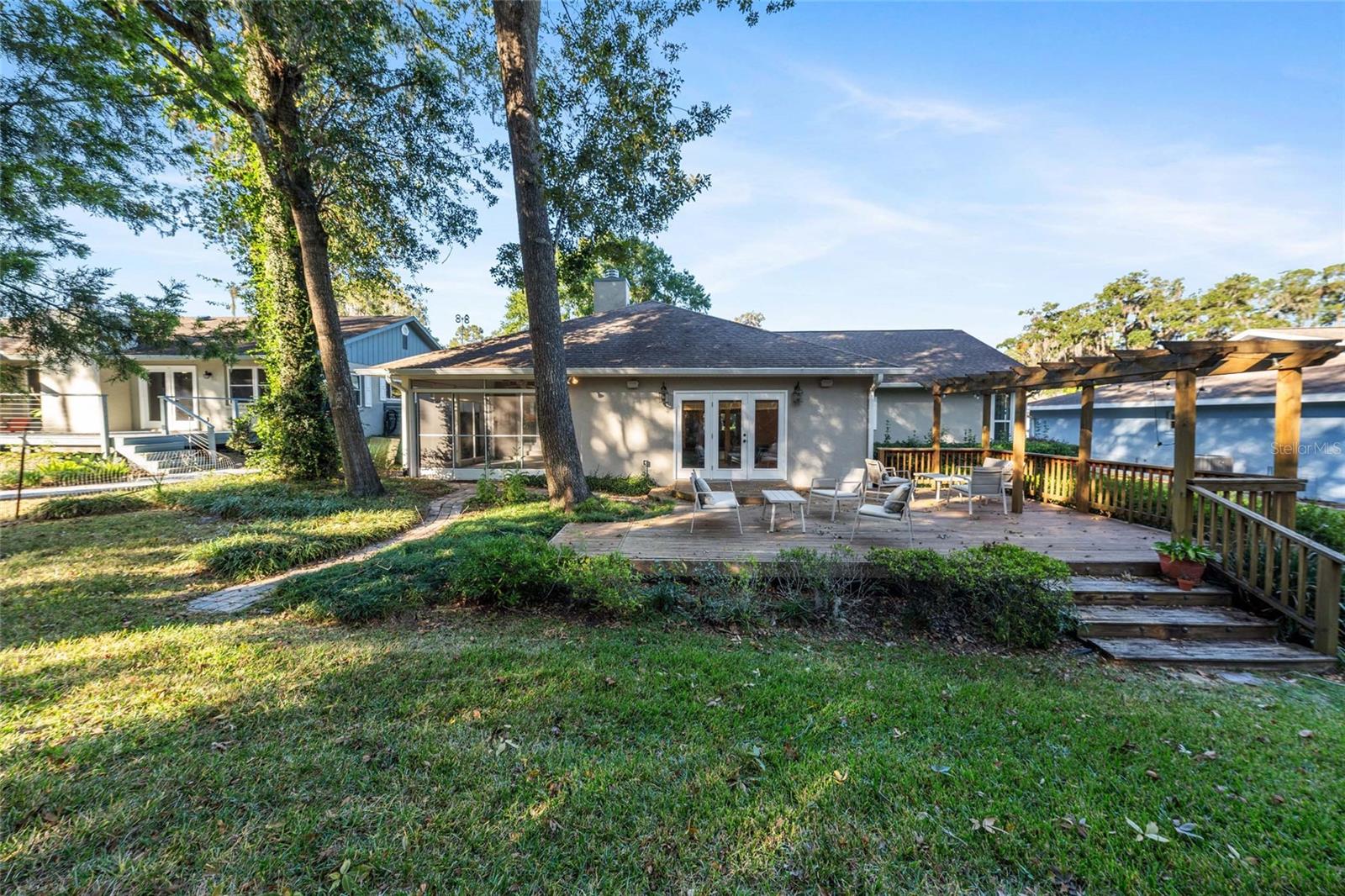 WOODSEDGE - Residential Lease