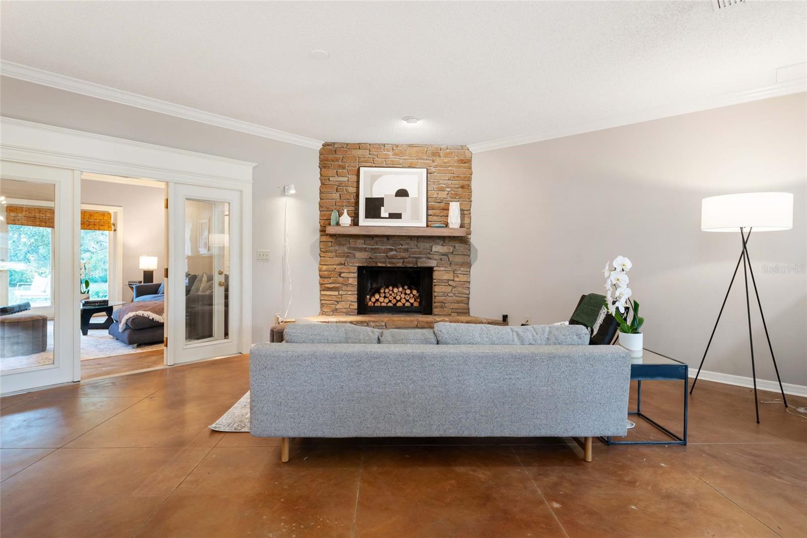 WOODSEDGE - Residential Lease