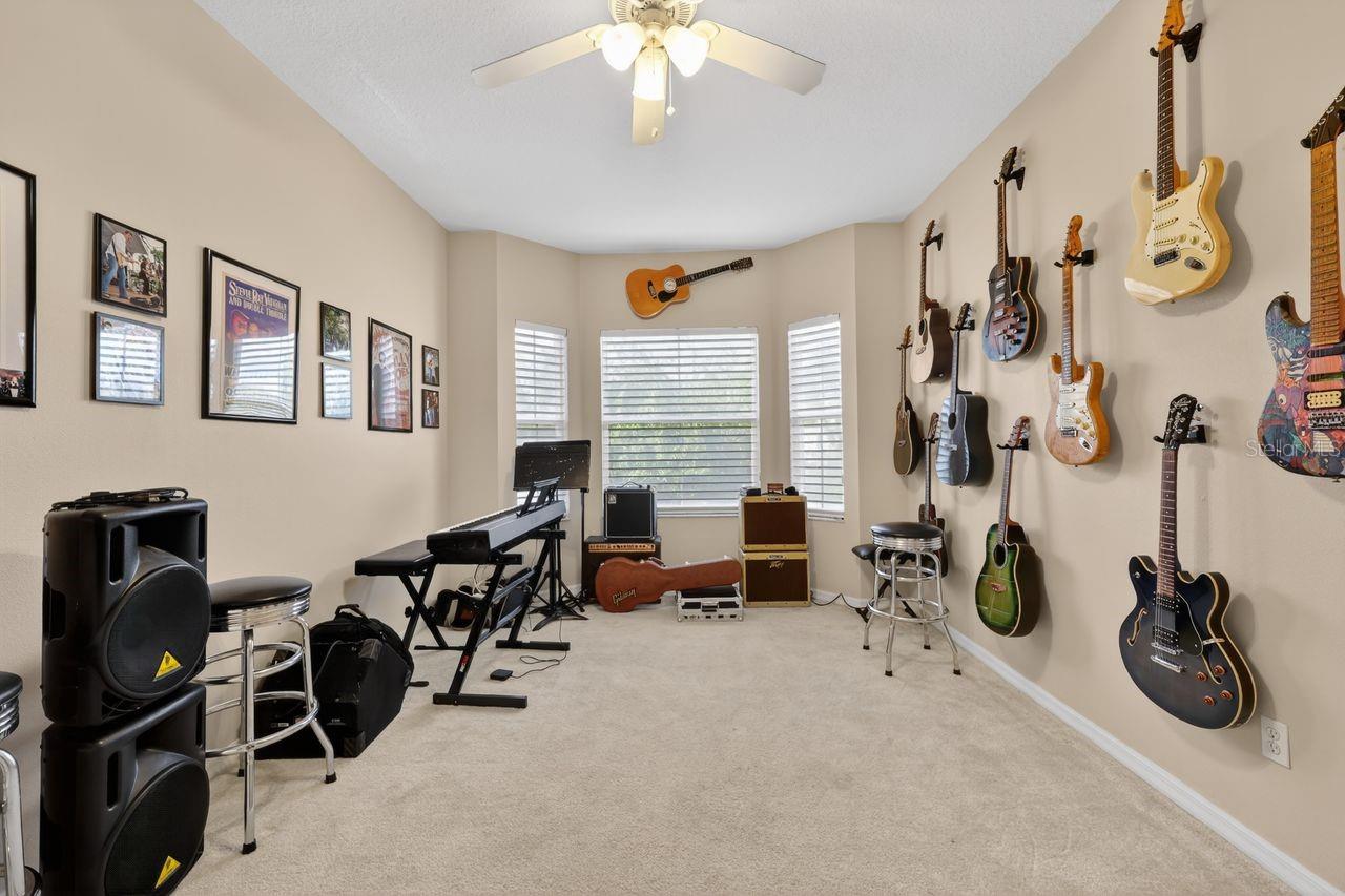 FOXBROOK PH II - Residential