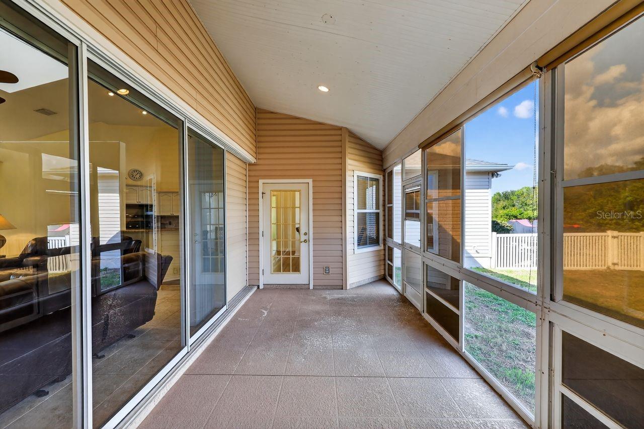 FOXBROOK PH II - Residential