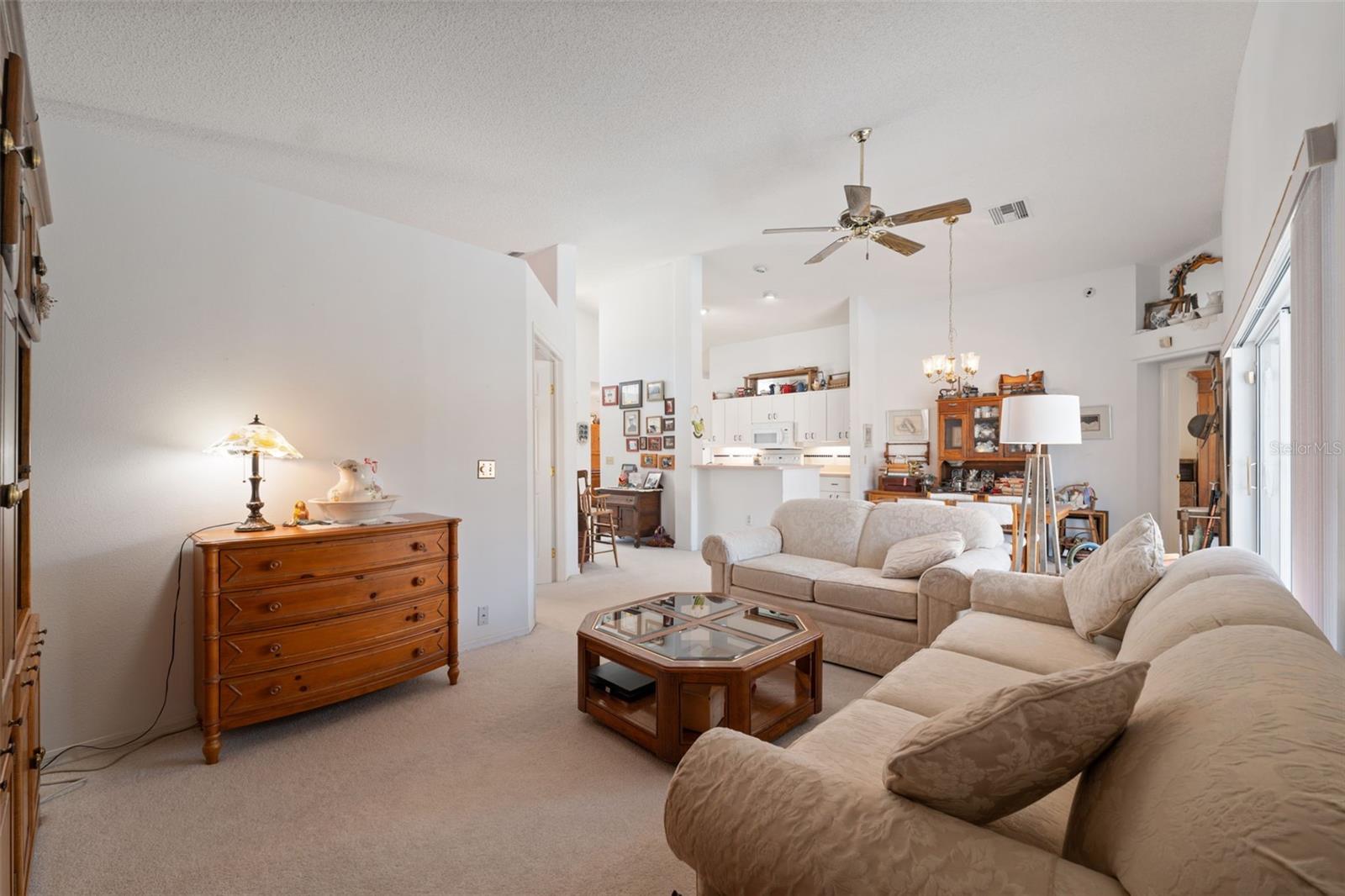 HUNTERS RIDGE - Residential