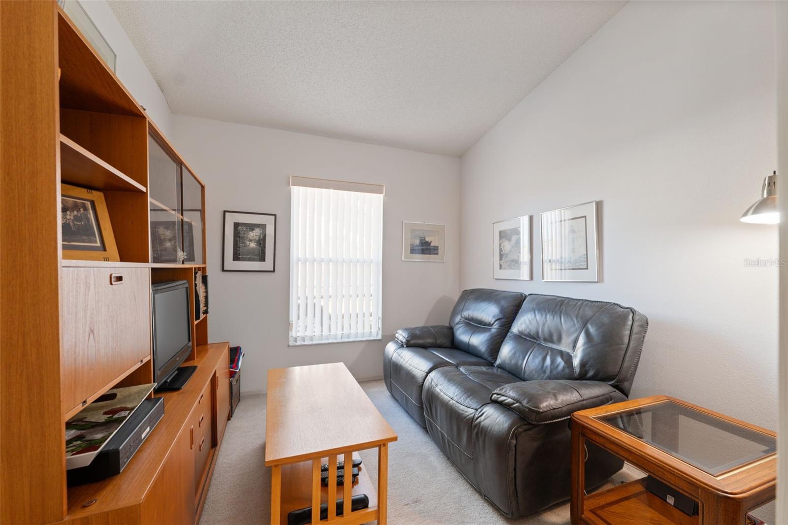 HUNTERS RIDGE - Residential