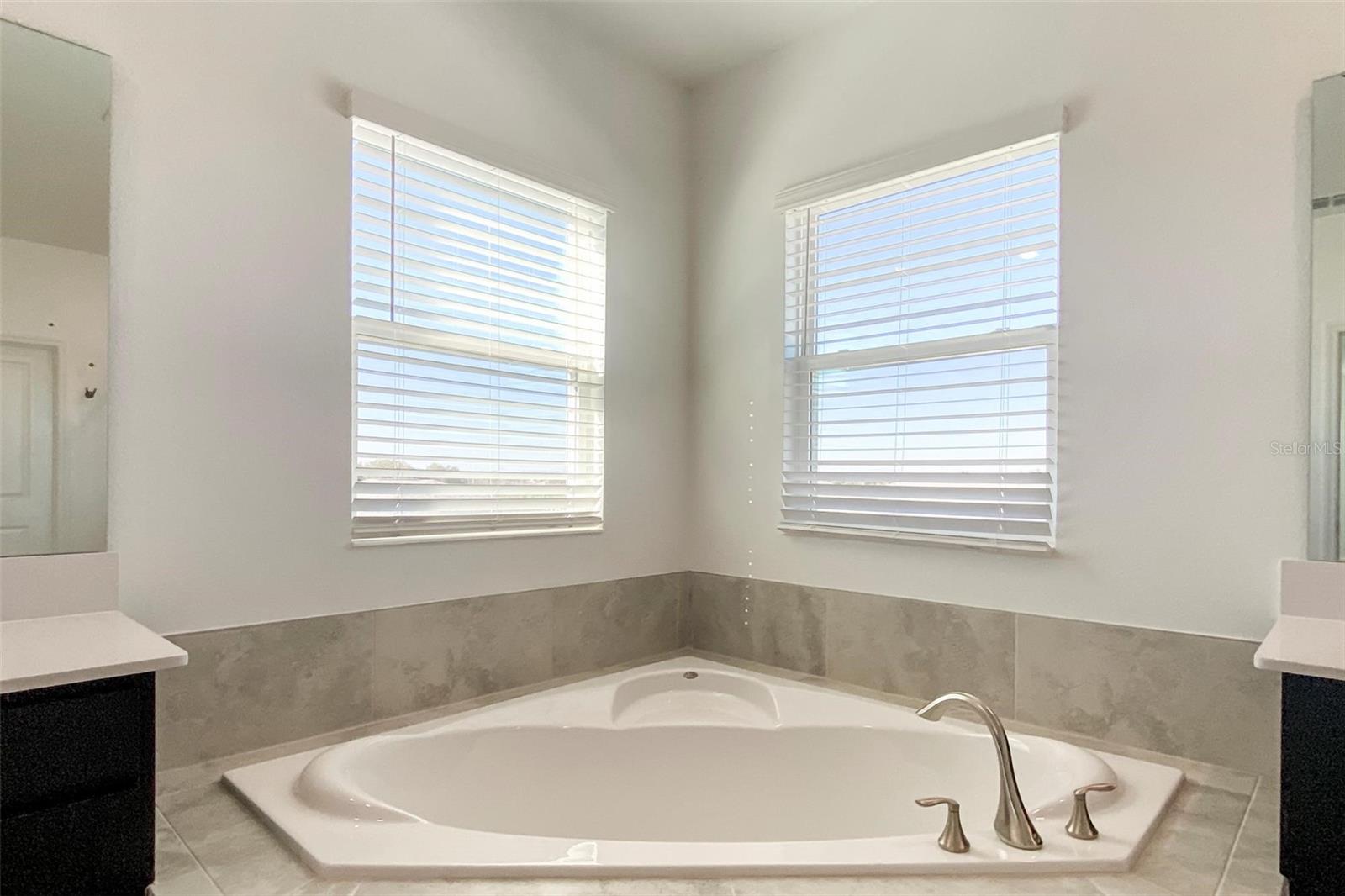 TOHOQUA PH 2 - Residential Lease