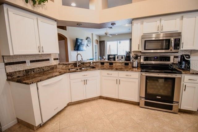 PRESERVE AT CYPRESS LAKES PH I THE - Residential