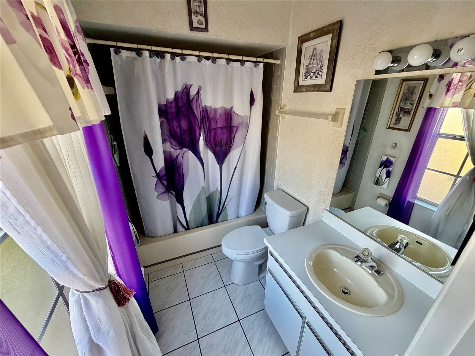 WHISPER LAKES - Residential