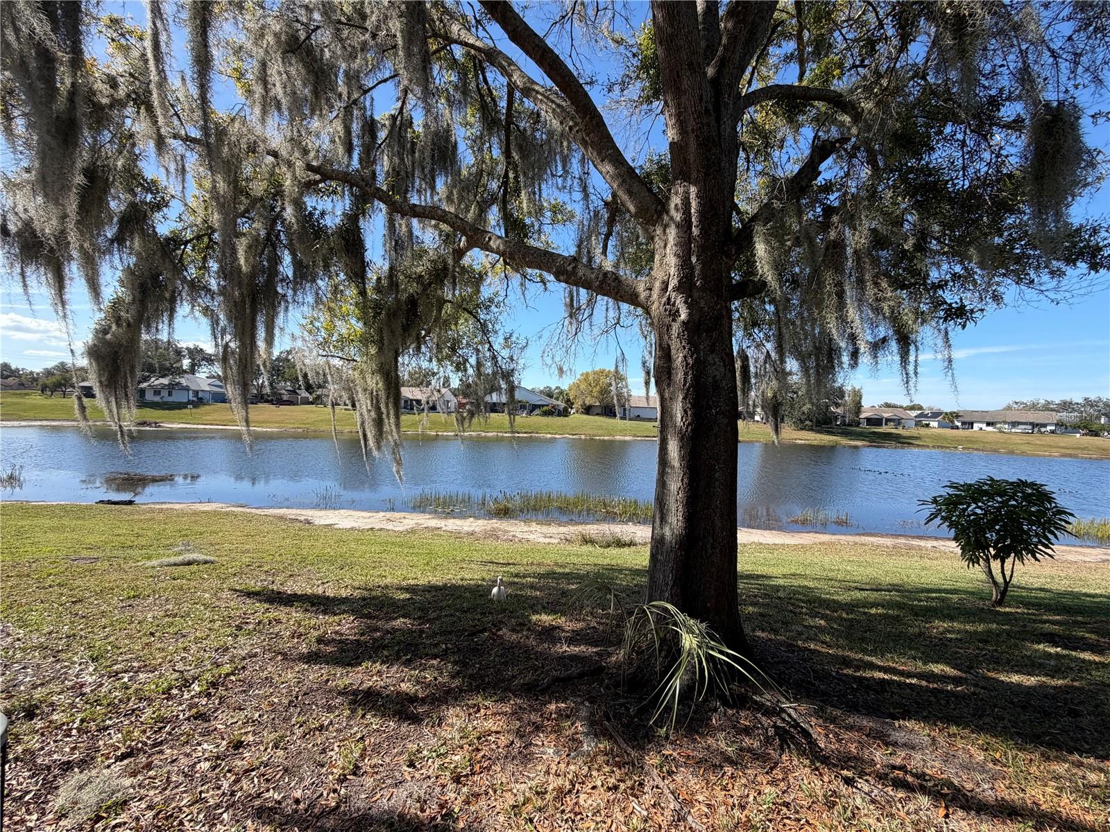 WHISPER LAKES - Residential