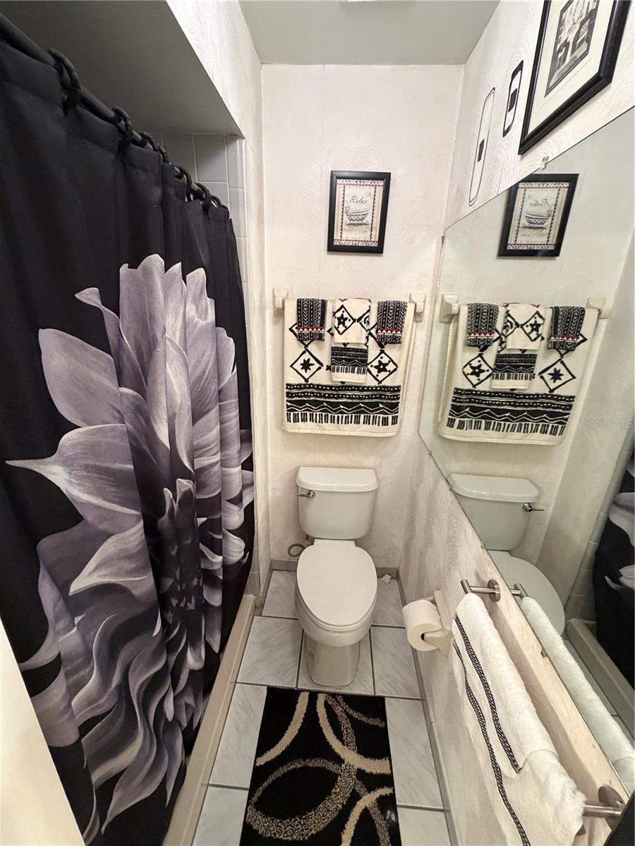 WHISPER LAKES - Residential