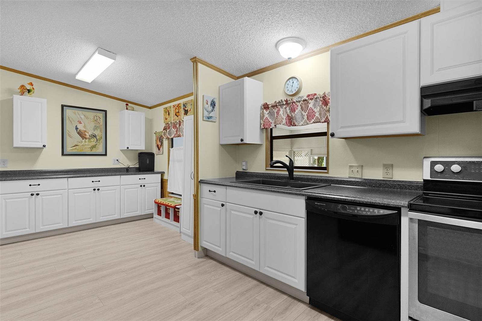 BELLEVIEW HEIGHTS ESTATE - Residential