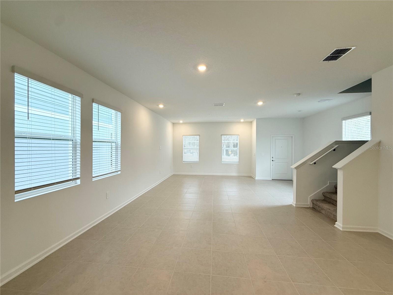 RIVINGTON 34S - Residential Lease