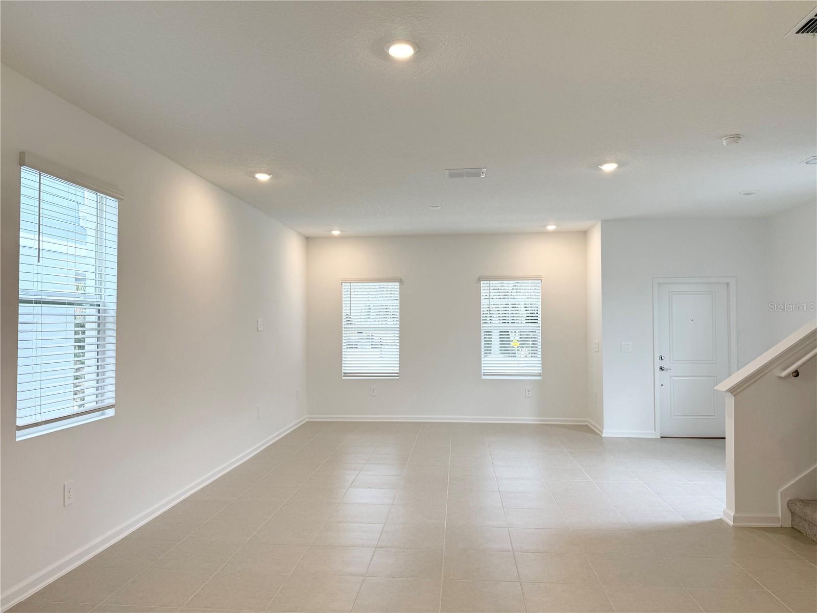 RIVINGTON 34S - Residential Lease