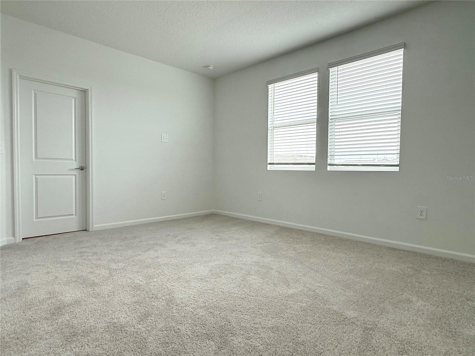 RIVINGTON 34S - Residential Lease