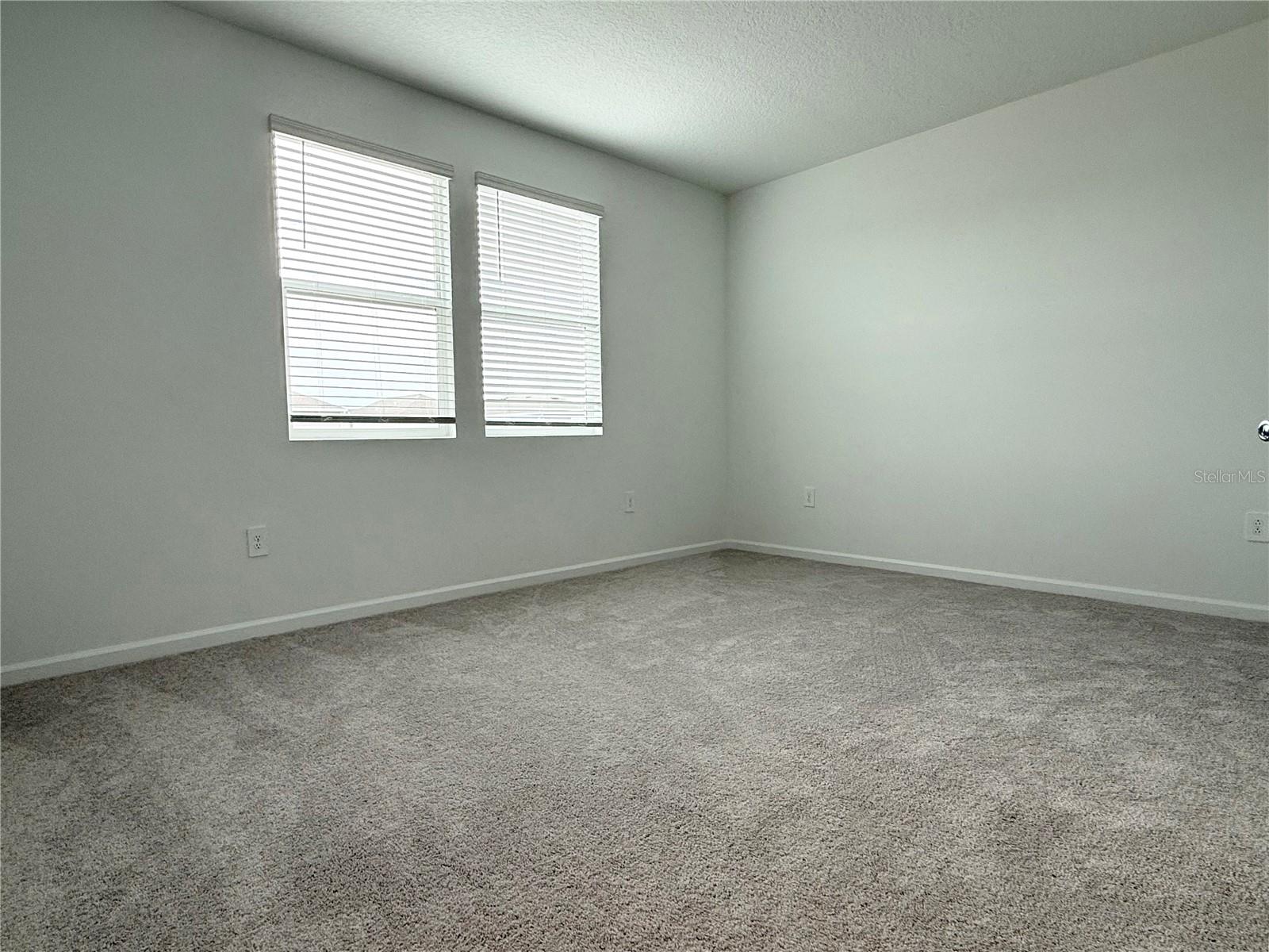 RIVINGTON 34S - Residential Lease