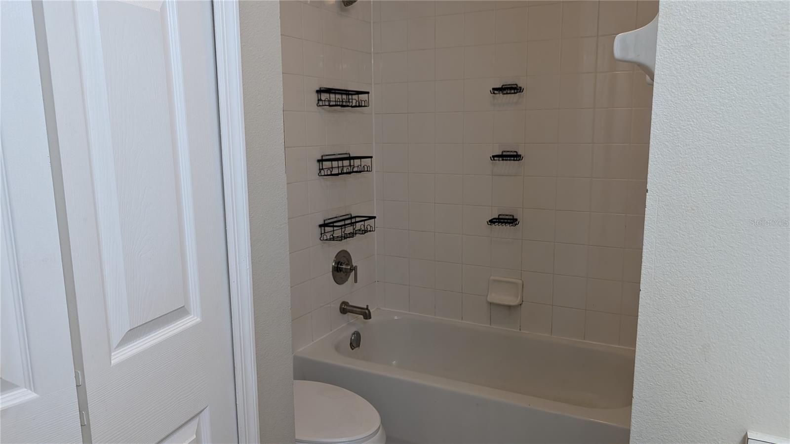 RYBOLT RESERVE PH 01 49 95 - Residential Lease