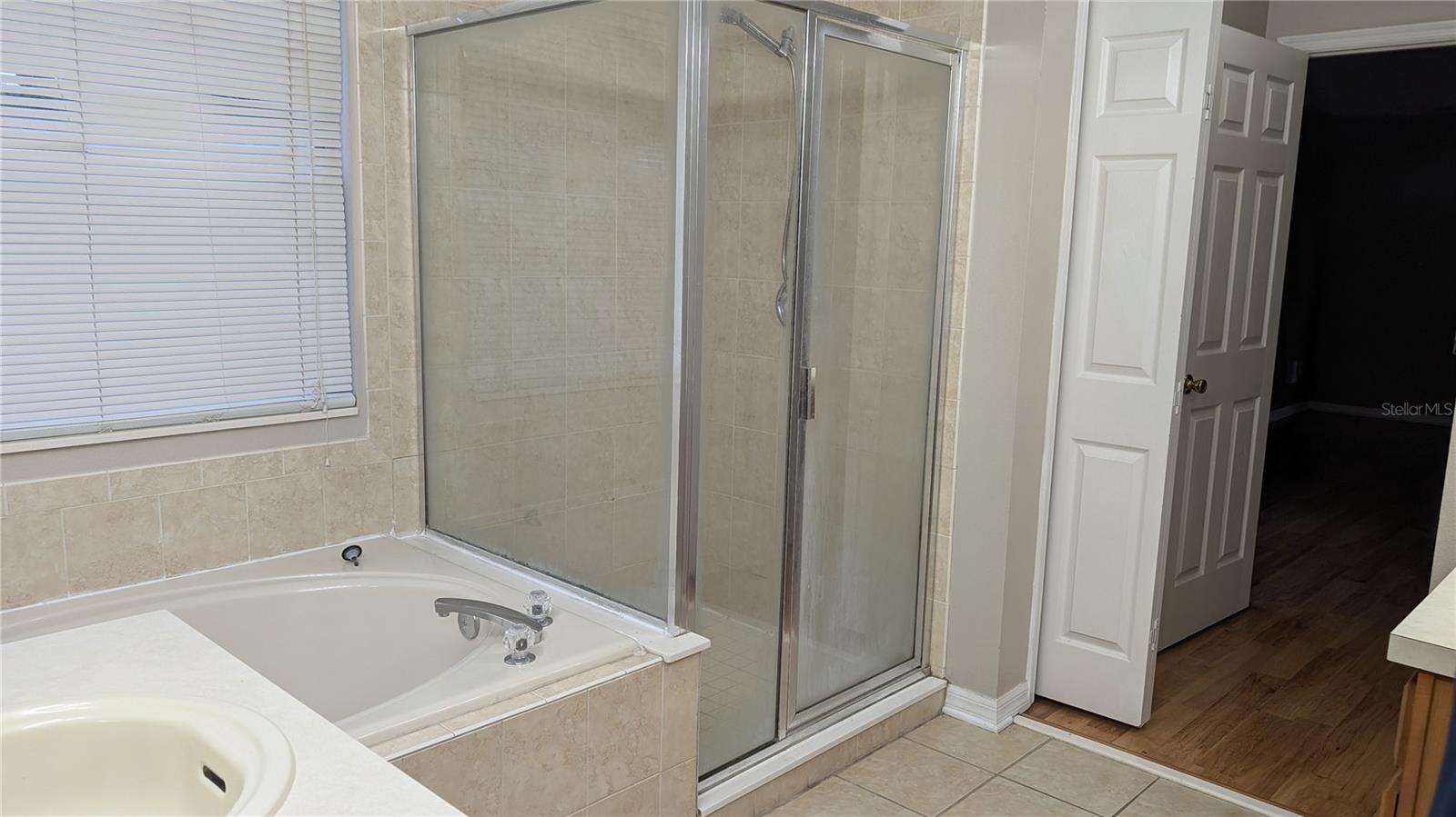 RYBOLT RESERVE PH 01 49 95 - Residential Lease