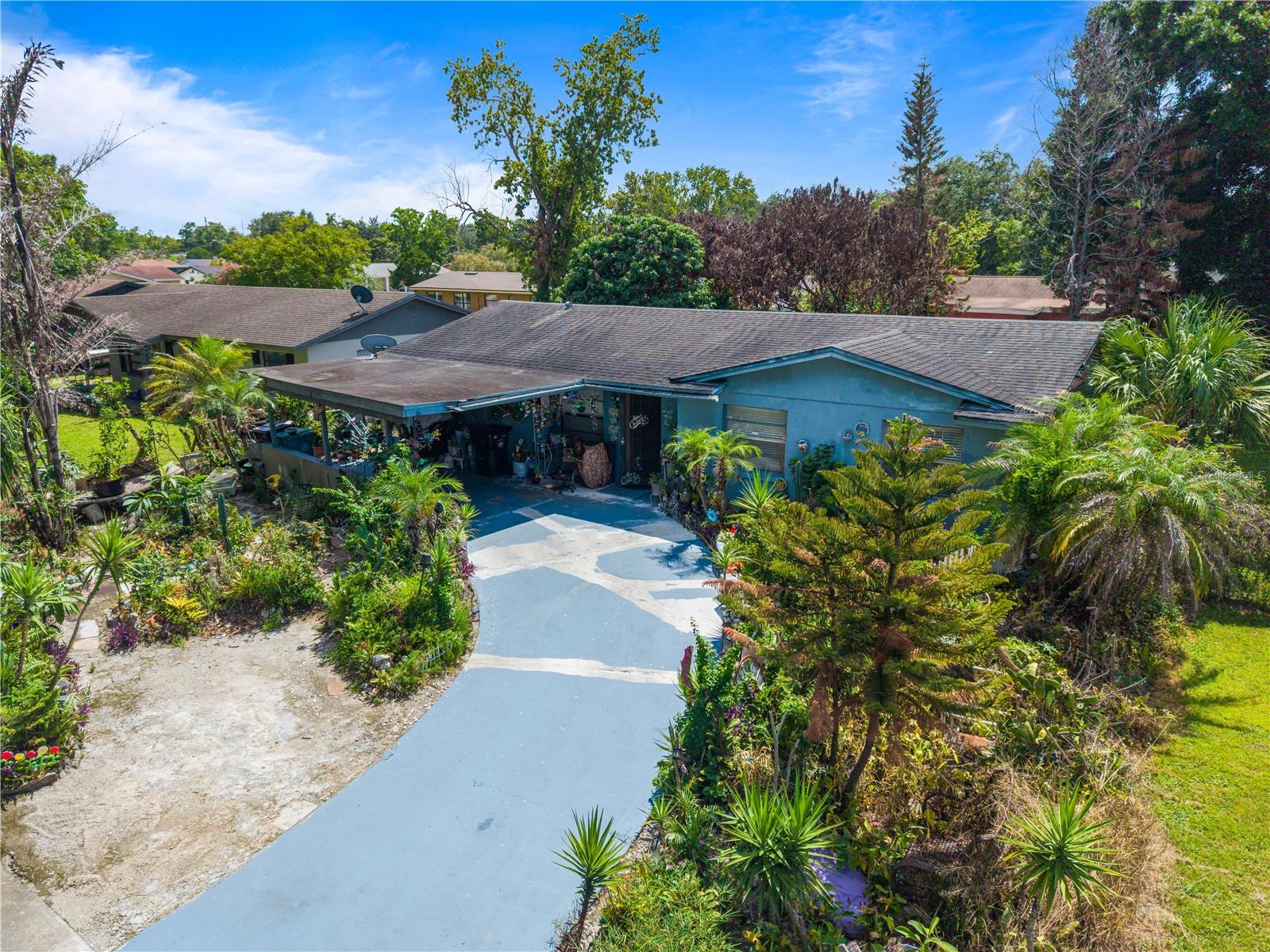 2202 RAVENALL AVENUE