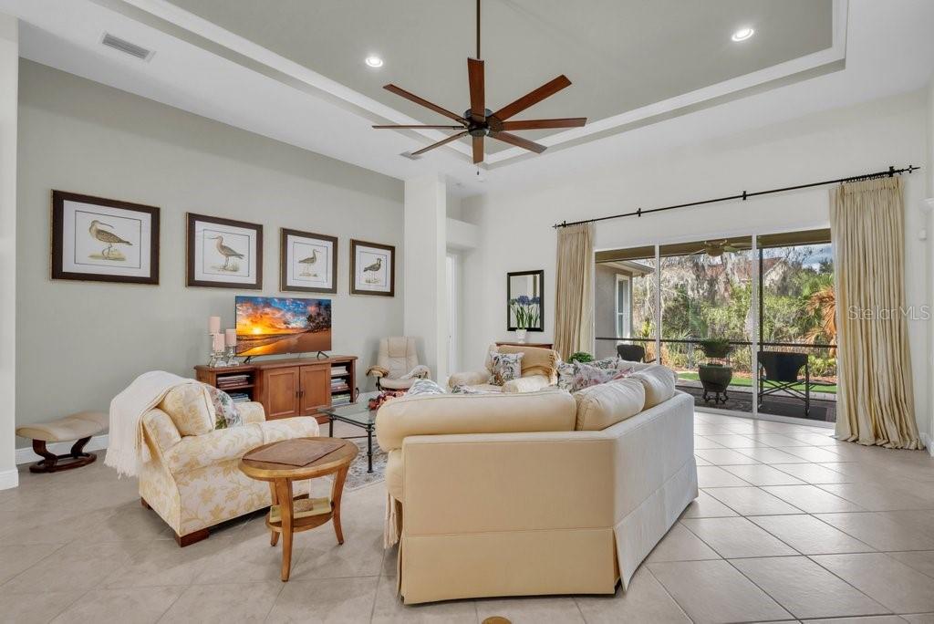 FISHHAWK RANCH - Residential